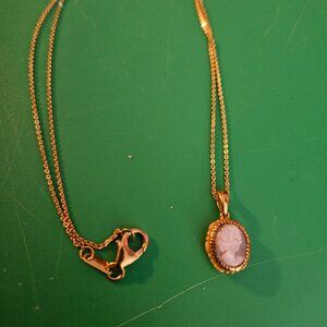 natural Italian conch cameo golden whispers pendant necklace 20 in very dainty